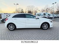 Gebraucht Mercedes A180 122 PS (89 kW) 2016 Weiß Limousine