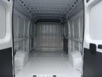 Gebraucht Opel Movano 140 PS (102 kW) 2023 Weiss Van