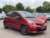 Gebraucht Toyota Yaris Life 99 PS (72 kW) 2011 Rot Kleinwagen