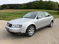 Używany Audi A4 131 KM (96 kW) 2002 Srebrny Sedan/Limuzyna