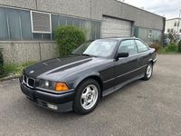 Używany BMW 320 150 KM (110 kW) 1993 Czarny Coupe