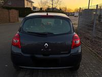 Gebraucht Renault Clio II 57 PS (41 kW) 2006 Grau Kleinwagen