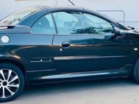 gebraucht Peugeot 206 CC Cabrio mit Hardtop - Schwarz - TÜV 11/2025