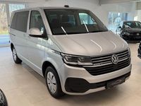 Gebraucht VW Caravelle 150 PS (110 kW) 2021 Silber Van / Kleinbus