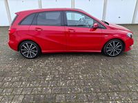 Gebraucht Mercedes B180 122 PS (89 kW) 2011 Rot Van / Kleinbus