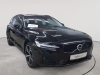 Używany Volvo V60 Plus 197 KM (144 kW) 2023 Czarny Kombi