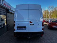 Second-hand Renault Master 150 CP (110 kW) 2021 Alb Monovolum