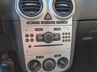 Gebraucht Opel Corsa Color Edition 87 PS (63 kW) 2012 Silber Kleinwagen