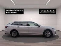 Gebraucht Skoda Superb Essence 150 PS (110 kW) 2025 Purity weiss Kombi