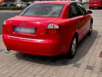 Gebraucht Audi A4 131 PS (96 kW) 2003 Rot Limousine