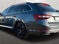 Gebraucht Skoda Superb 150 PS (110 kW) 2015 Grau Kombi