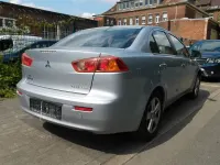 Gebraucht Mitsubishi Lancer Invite 109 PS (80 kW) 2010 Silber Limousine