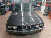Gebraucht BMW 320 Cabriolet Performance 129 PS (94 kW) 1989 Schwarz Cabrio