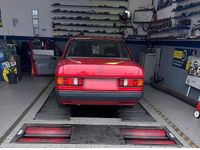 Gebraucht Mercedes 190 132 PS (97 kW) 1989 Rot Limousine
