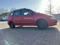 Gebraucht Mitsubishi Space Star 122 PS (89 kW) 2000 Rot Van / Kleinbus
