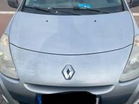 Gebraucht Renault Clio III 75 PS (55 kW) 2012 Grau Kleinwagen