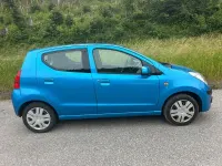 Gebraucht Nissan Pixo Acenta 68 PS (50 kW) 2011 Blau Kleinwagen