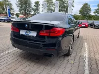 Gebraucht BMW 550 400 PS (294 kW) 2018 Saphirschwarz Limousine