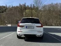 Używany Volvo XC60 Plus 398 KM (292 kW) 2023 Biały SUV