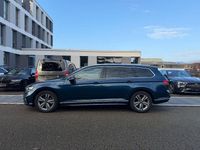Gebraucht VW Passat R-line Plus 200 PS (147 kW) 2022 Blau Kombi