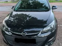 Gebraucht Opel Astra Selection 116 PS (85 kW) 2015 Schwarz Limousine