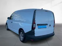 Gebraucht VW Caddy 122 PS (89 kW) 2022 B4 candyweiß Van / Kleinbus