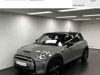 Gebraucht Mini Cooper SE Hatch 135 kW (184 PS) 2022 Moonwalk grey Kleinwagen