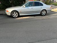 Gebraucht BMW 520 150 PS (110 kW) 1997 Silber Limousine