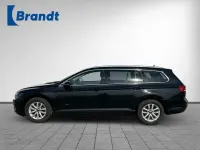 Gebraucht VW Passat Business 122 PS (89 kW) 2022 Deep black perleffekt (metallic) Kombi