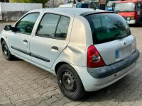 Gebraucht Renault Clio II 90 PS (66 kW) 2002 Blau Kleinwagen