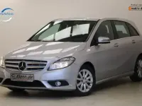 Gebraucht Mercedes B180 122 PS (89 kW) 2012 Silber Kleinwagen