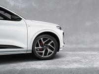 Gebraucht Audi Q6 e-tron Ambiente 284 kW (387 PS) 2025 Gletscherweiß metallic SUV
