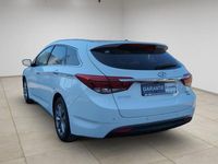 Gebraucht Hyundai i40 141 PS (103 kW) 2017 Pure white / sol Kombi