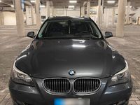 Gebraucht BMW 525 197 PS (144 kW) 2009 Grau Kombi