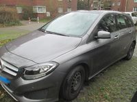 Gebraucht Mercedes B180 109 PS (80 kW) 2017 Silber Van / Kleinbus