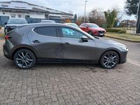 Neu Mazda 3 Exclusive-Line 140 PS (102 kW) 2025 Grau Limousine