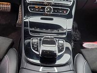 Gebraucht Mercedes E220 AMG 194 PS (142 kW) 2016 Weiß Kombi
