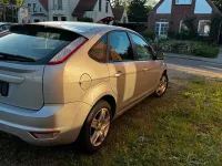 Gebraucht Ford Focus 116 PS (85 kW) 2010 Silber Kombi