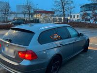 Gebraucht BMW 318 143 PS (105 kW) 2012 Grau Kombi