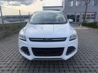 Gebraucht Ford Kuga Trend 150 PS (110 kW) 2016 Frostweiß SUV