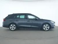 Używany Seat Leon FR 150 KM (110 kW) 2022 Szary Sedan/Limuzyna