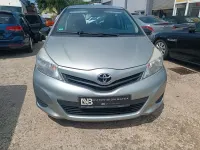 Gebraucht Toyota Yaris Cool 90 PS (66 kW) 2012 Silber Kleinwagen