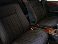 Gebraucht Mercedes 200 118 PS (86 kW) 1990 Weiß Limousine