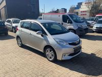 Gebraucht Subaru Trezia Active 90 PS (66 kW) 2011 Silber Kleinwagen