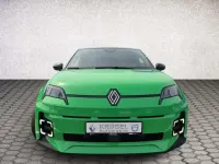 Neu Renault 5 E-Tech Komfort 77 kW (106 PS) 2026 Pop green!, black pearlschwar Limousine