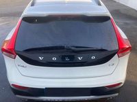 Gebraucht Volvo V40 CC 152 PS (111 kW) 2019 Weiß Kombi