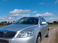 Gebraucht Skoda Octavia 122 PS (89 kW) 2011 Silber Kombi