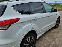 Gebraucht Ford Kuga SYNC Edition 150 PS (110 kW) 2015 Weiß SUV