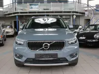 Gebraucht Volvo XC40 Momentum 129 PS (94 kW) 2020 Thunder grey / metallic SUV