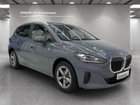 Gebraucht BMW 220 Active Tourer Luxury Line 156 PS (114 kW) 2025 Grau Van / Kleinbus
